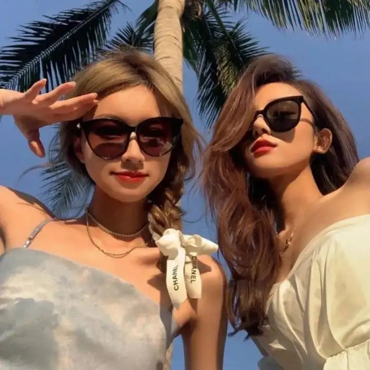 月光照遗骨，雪葬未亡人