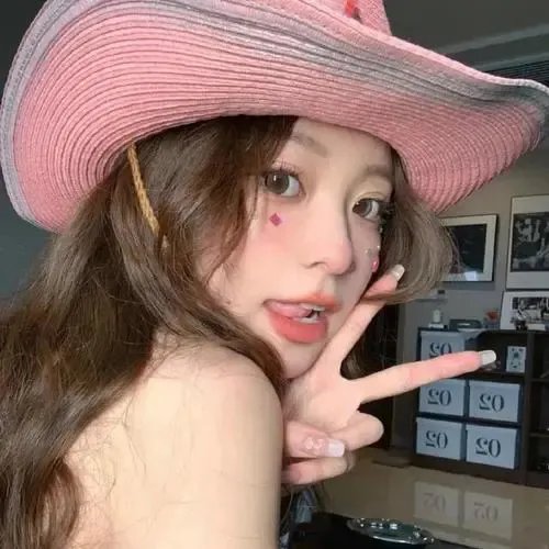 身为修仙界底层，我桃花运满天飞